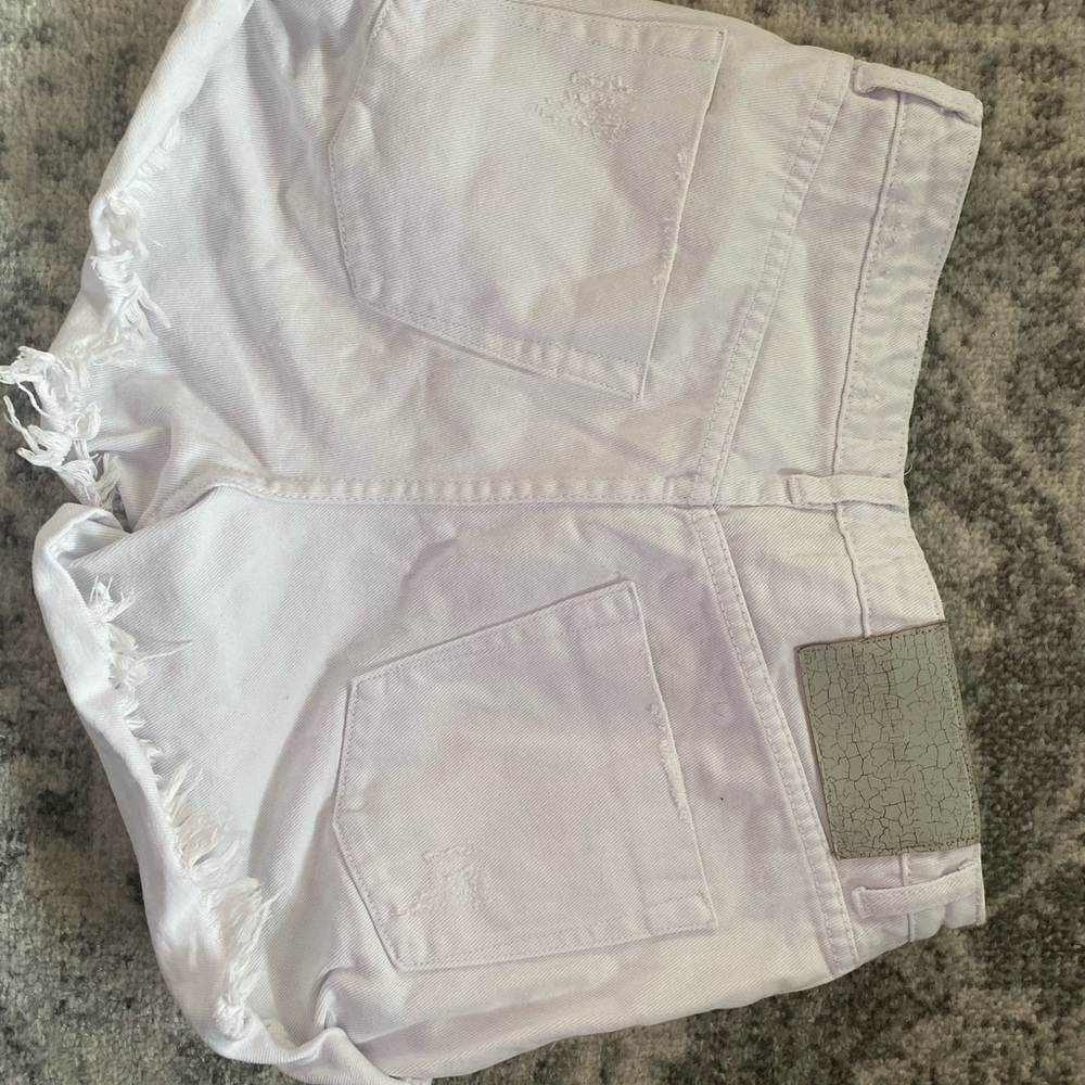 One Teaspoon White Jean Shorts Size 27